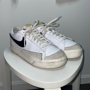 NIKE BLAZER LOW PLATFORM SHOES White/Sail/Team Orange/Black - DJ0292 101